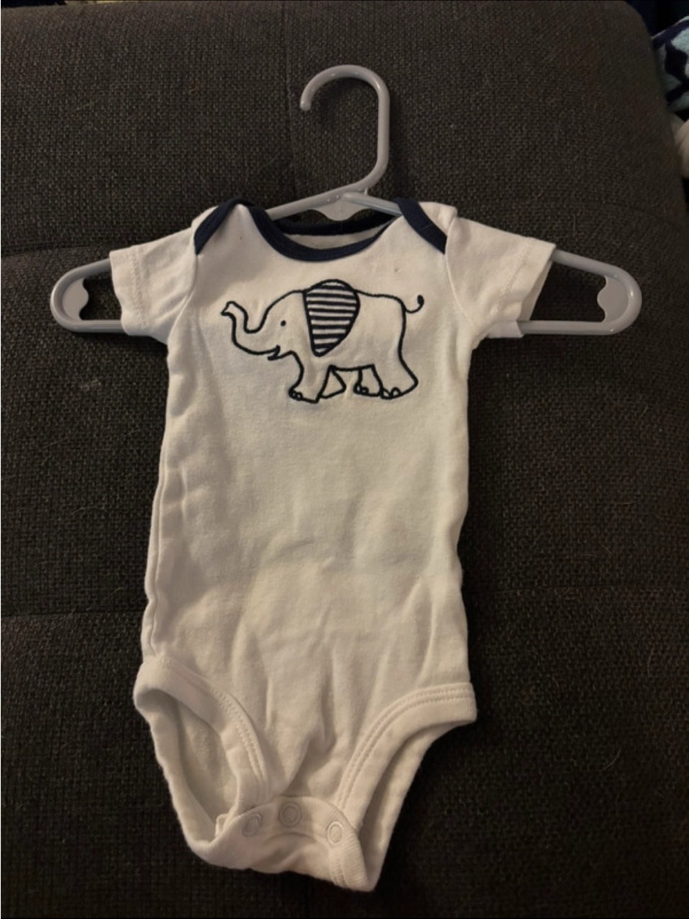 Carter’s nb elephant bodysuit